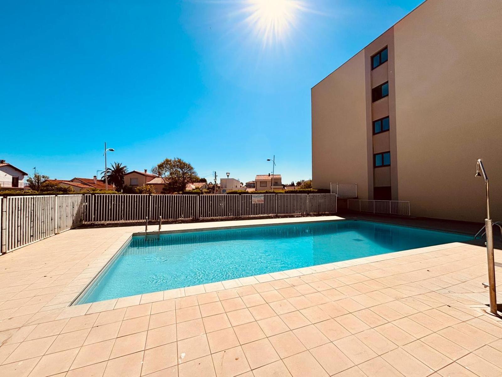 Studio Moderne Avec Parking Et Piscine- 313 Canet-en-Roussillon Bagian luar foto